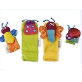 4Pcs Baby Kind Kind nette Tiere Rattles Fuß Finders Spielzeug Handhandgelenk Socken Set