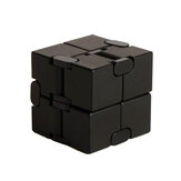 Mini cubo magico divertente Infinity in lega di alluminio, giocattolo per alleviare l'ansia e lo stress per bambini e adulti