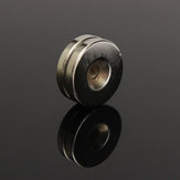 2 pezzi di magneti al neodimio N50 forti di forma tonda di 30mm x 5mm con foro da 5mm