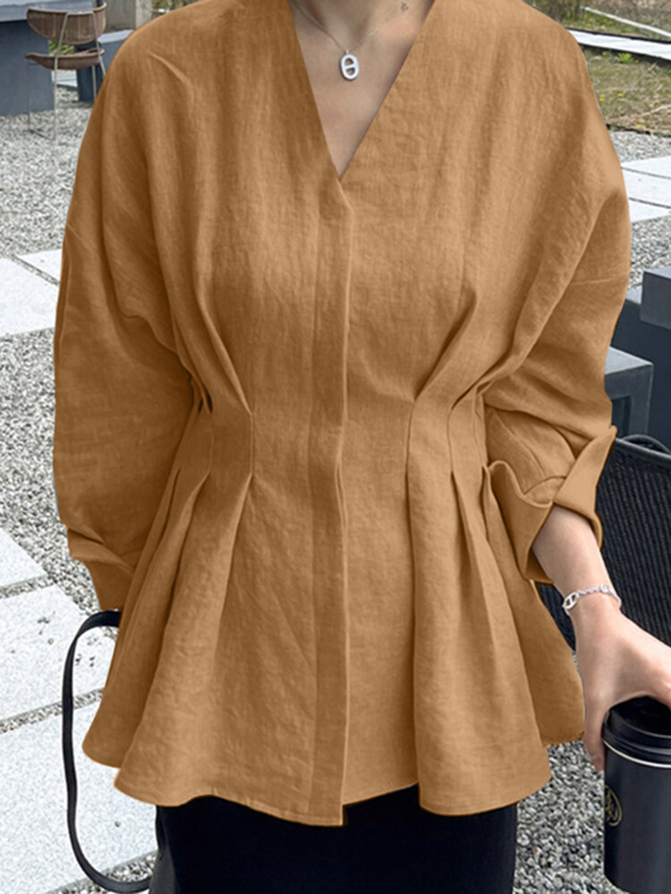 Solide geplooide katoenen casual blouse met lange mouwen en V-hals