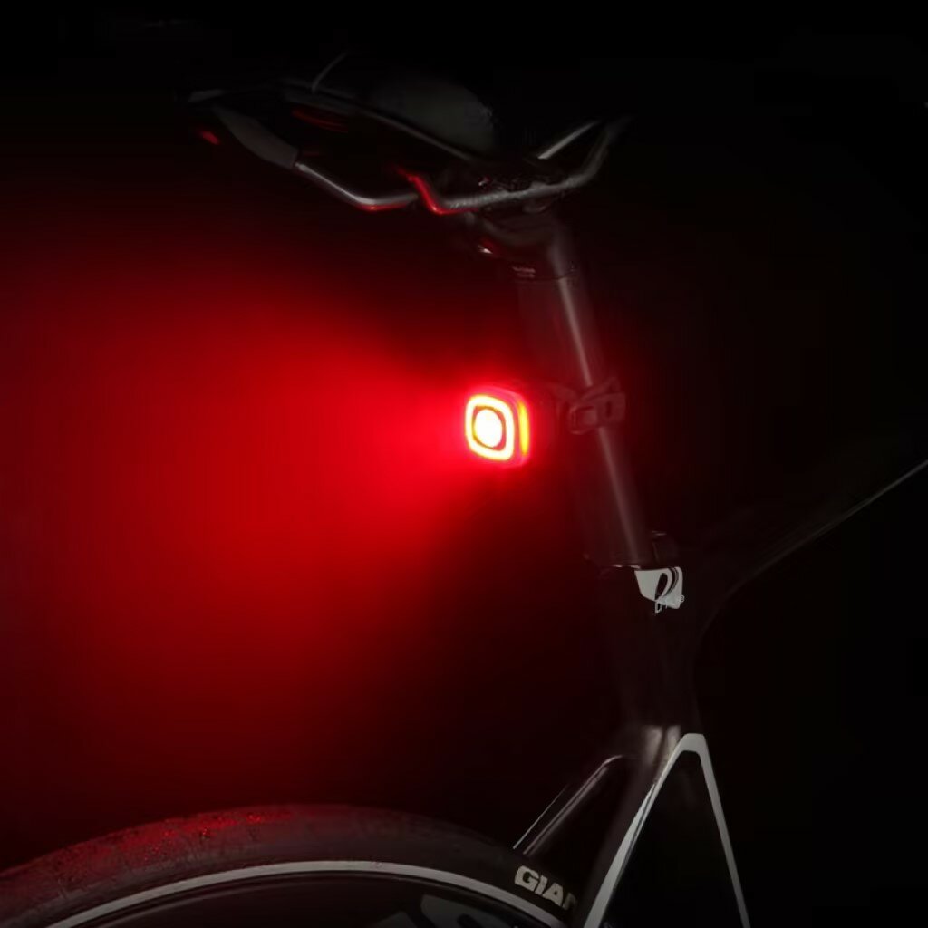 

ВОЛШЕБНОЕ СИЯНИЕ RN120 Задний фонарь для велосипеда 360 ° Видимость IPX6 Водонепроницаемы Расстояние 2000 м Задний фонар