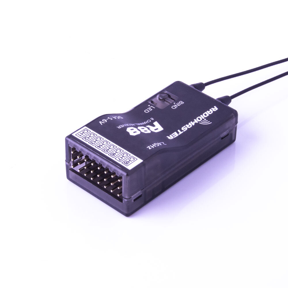 

RadioMaster R88 2.4GHz 8CH Over 1KM PWM Nano Receiver Compatible FrSky D8 Support Return RSSI for RC Drone