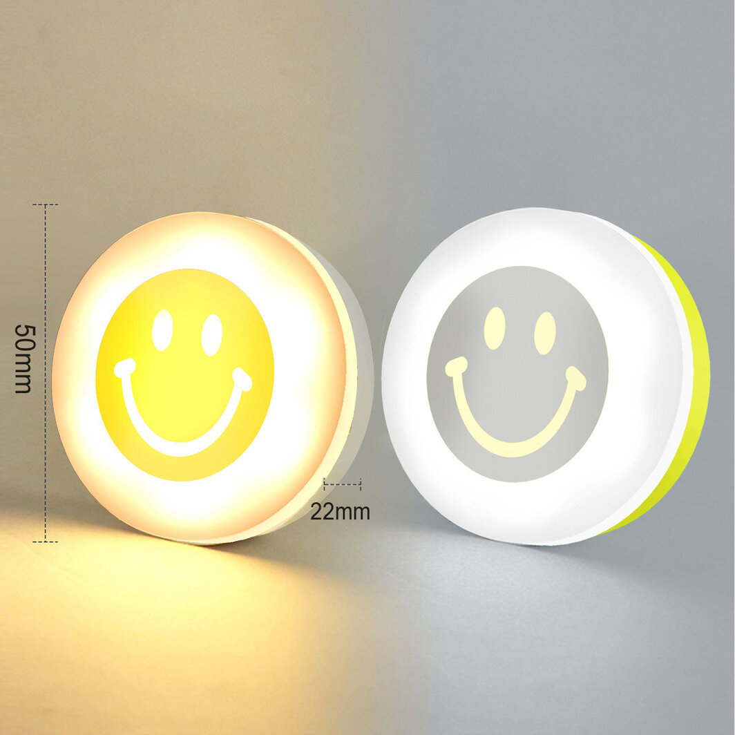 Klein nachtlampje USB Plug-in Eye Friendly USB Portable Mini Smile Face LED-wandlamp Slaapkamer Nach
