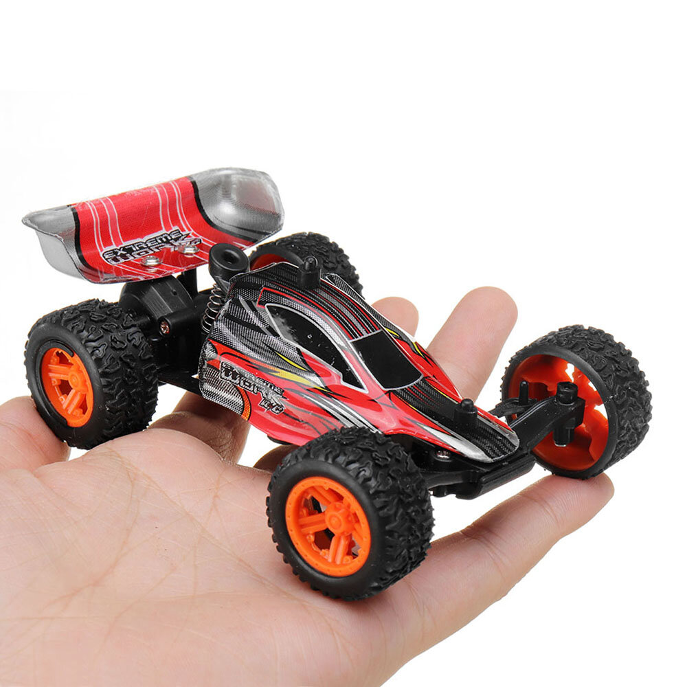 Banggood 1/32 2.4G Racing Multilayer im Parallelbetrieb mit USB-Aufladung Edition Formula RC Car Indoor Toys