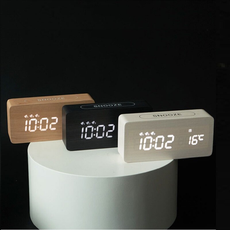 Nieuwe creatieve houten klok oplaadbare elektronische klok Automatische tijdwekker Mode Scandinavisc