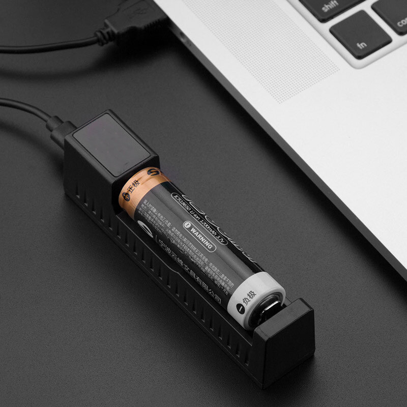 

SHENYU 4.2V 1A Intelligent USB Charging Battery Charger 1 Slot Portable Mini Battery Charger For 18650/26650/21700 Li-io