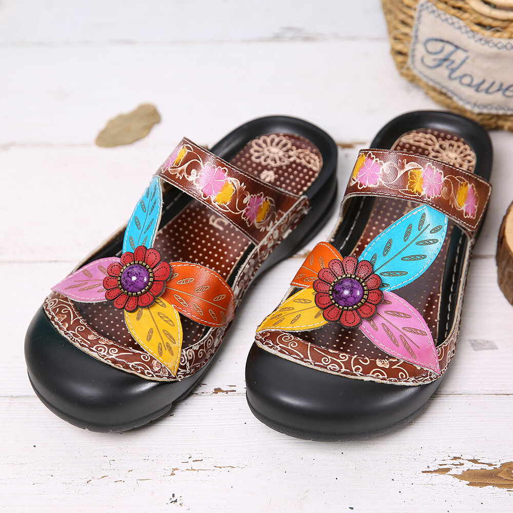 

SOCOFY Leather Floral Hook Loop Strap Slip on Mules Clogs Flat Sandals
