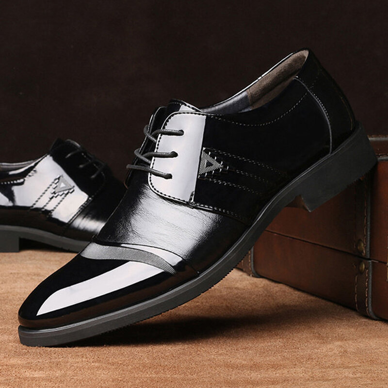 Men Microfiber Leather Pointy Toe Soft Sole Splicing Crocodile Grain Casual Business Shoes