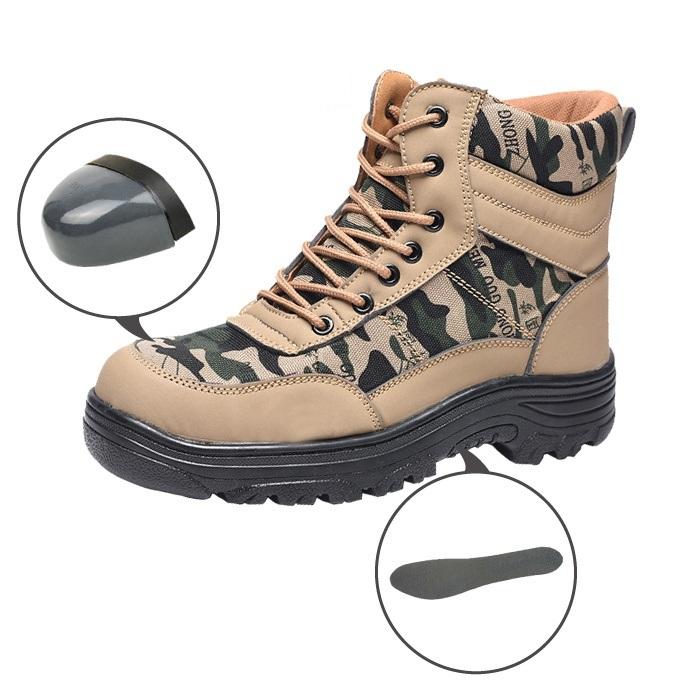 Ho le scarpe di sicurezza con punta in acciaio, impermeabili, antiscivolo e resistenti agli urti per il lavoro all'aperto o per le escursioni.
